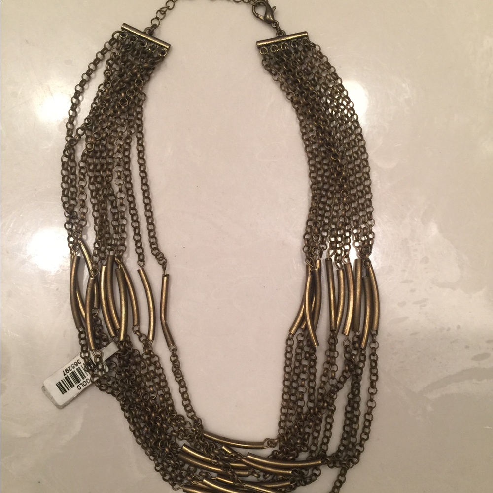 NWT necklace